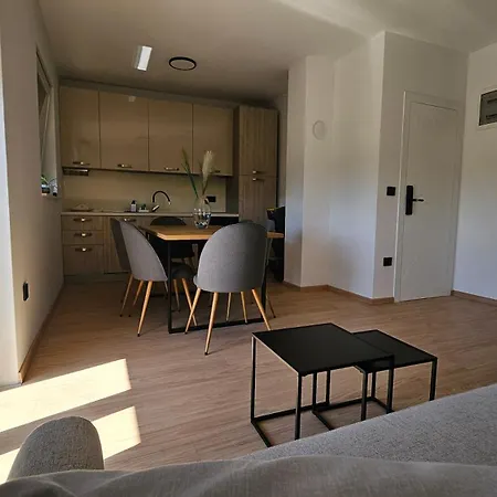 Richi & App Apartment *
