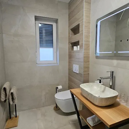 Apartment Richi & App