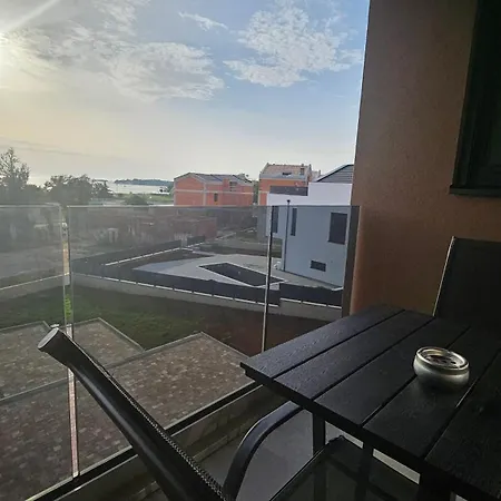 Richi & App Apartment *