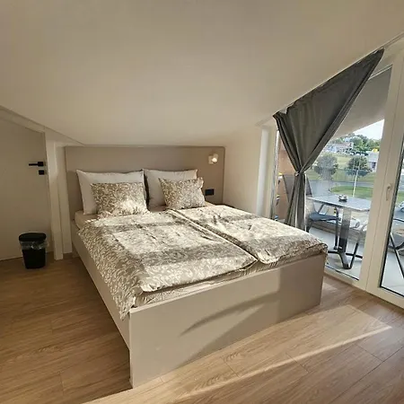 Apartment Richi & App
