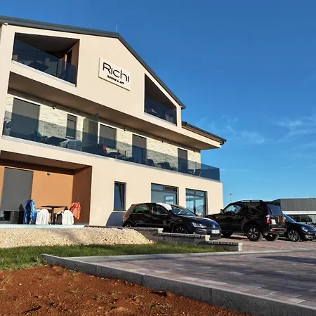 Apartman Richi & App *